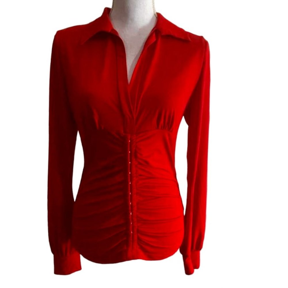 PattyBoutik Red Long Sleeves Rouched Flattering Notch Collar Top - L